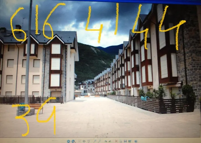 Todas Comodidades Y Más Gas, Garaje , Trastero, Centro, Wifi, Apartamento Biescas (Aragon)